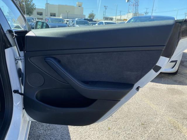 2022 Tesla Model 3 Long Range Dual Motor All-Wheel Drive