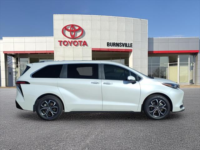 Used 2025 Toyota Sienna Platinum with VIN 5TDESKFC1SS199895 for sale in Burnsville, Minnesota