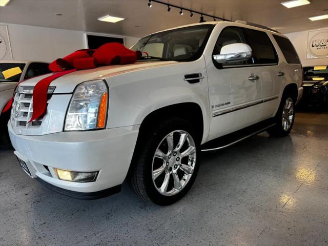 2007 Cadillac Escalade Standard