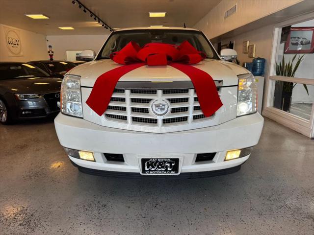 2007 Cadillac Escalade Standard