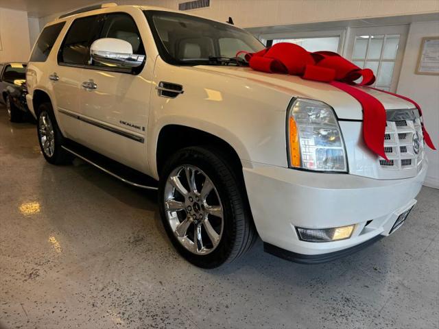 2007 Cadillac Escalade Standard