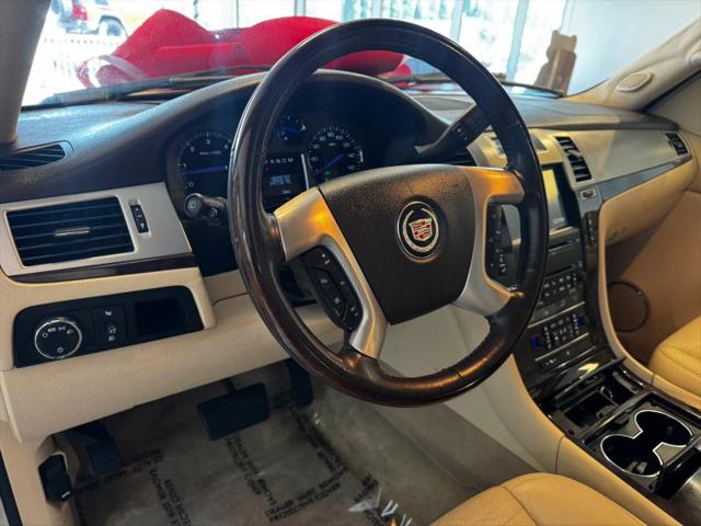 2007 Cadillac Escalade Standard