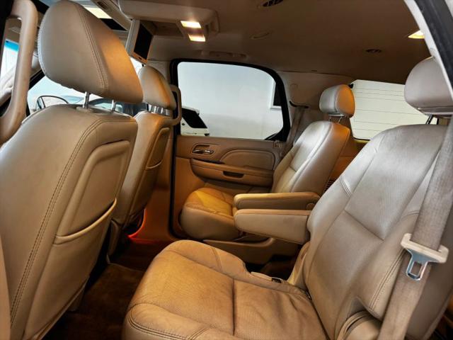 2007 Cadillac Escalade Standard