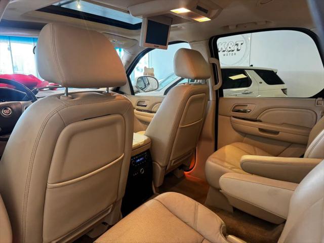 2007 Cadillac Escalade Standard