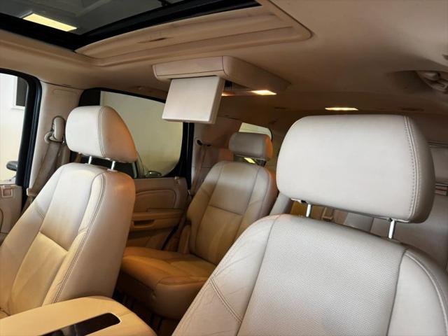 2007 Cadillac Escalade Standard