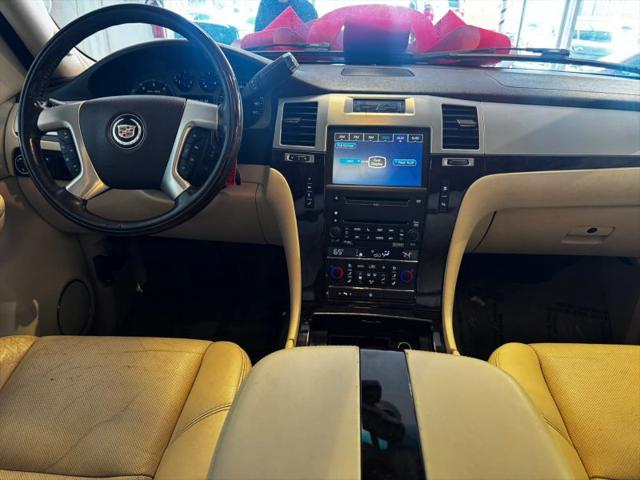 2007 Cadillac Escalade Standard
