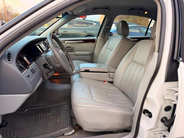 2007 Lincoln Town Car Signature