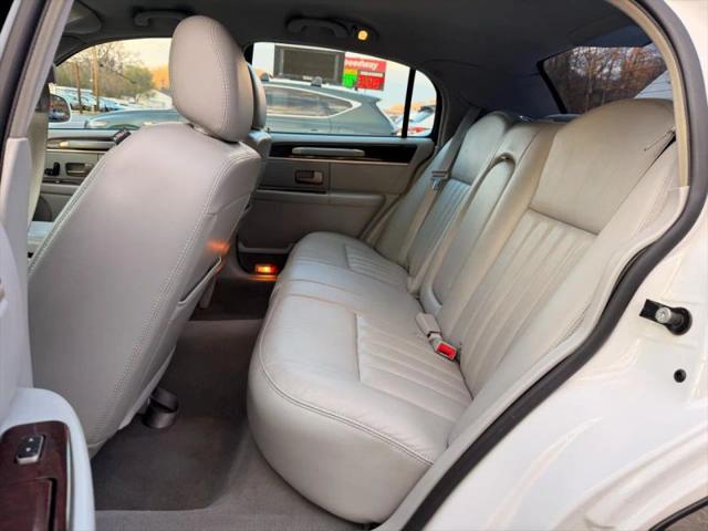 2007 Lincoln Town Car Signature