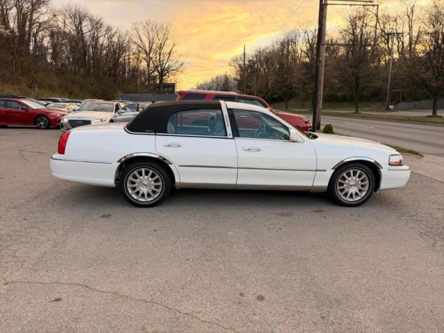 2007 Lincoln Town Car Signature