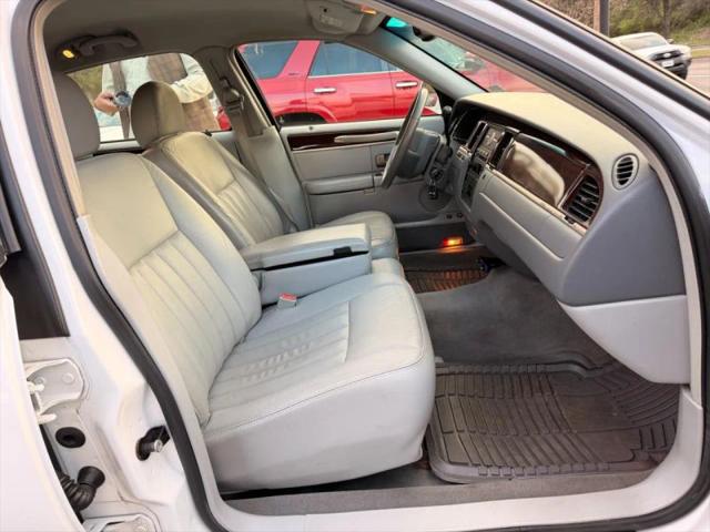 2007 Lincoln Town Car Signature