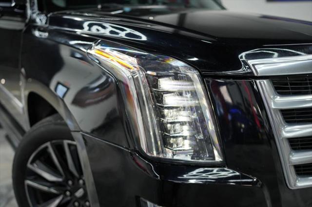 2017 Cadillac Escalade Luxury