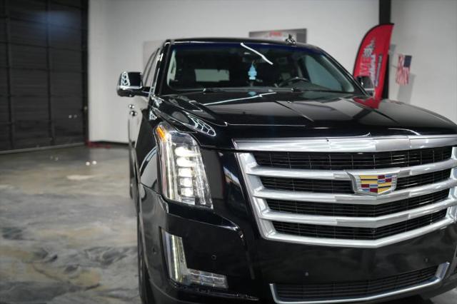 2017 Cadillac Escalade Luxury