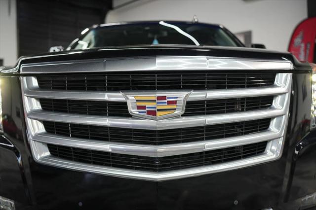 2017 Cadillac Escalade Luxury