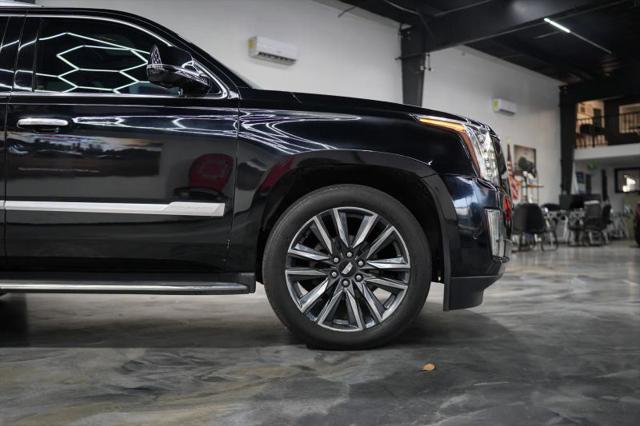 2017 Cadillac Escalade Luxury