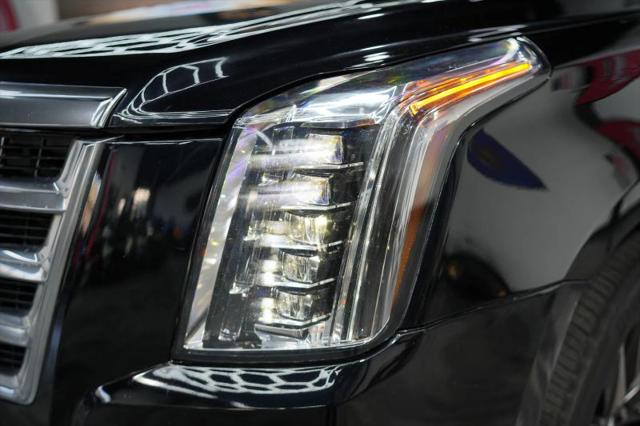 2017 Cadillac Escalade Luxury