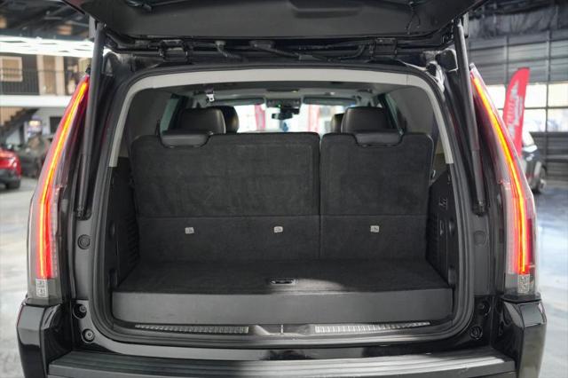 2017 Cadillac Escalade Luxury