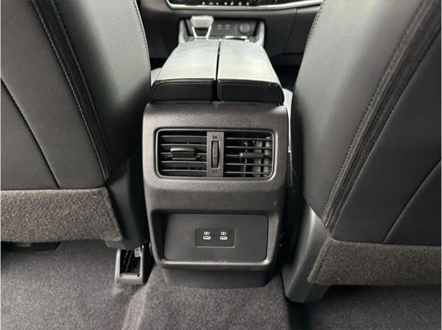 2026 Nissan Rogue SL