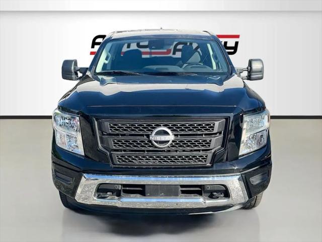 2024 Nissan Titan Crew Cab SV 4x4