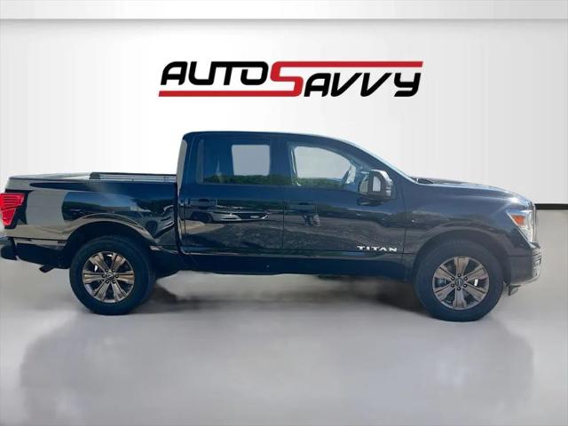 2024 Nissan Titan Crew Cab SV 4x4