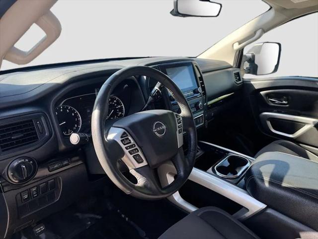 2024 Nissan Titan Crew Cab SV 4x4