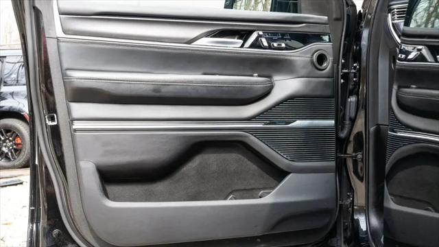2024 Jeep Grand Wagoneer L Series II 4x4