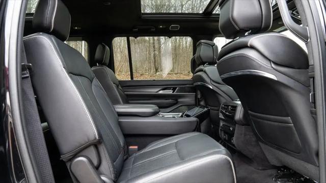 2024 Jeep Grand Wagoneer L Series II 4x4