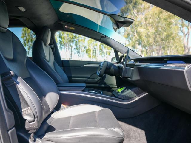 2023 Tesla Model X Plaid Tri Motor All-Wheel Drive