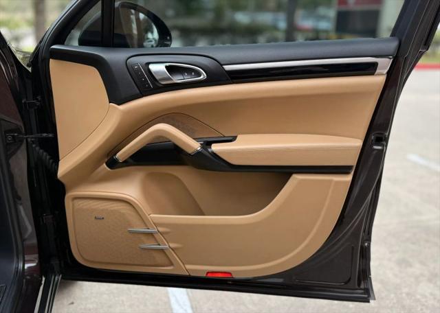 2018 Porsche Cayenne Platinum Edition