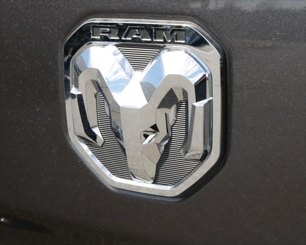 2026 Ram 1500 Tungsten Crew Cab 4x4 5'7" Box