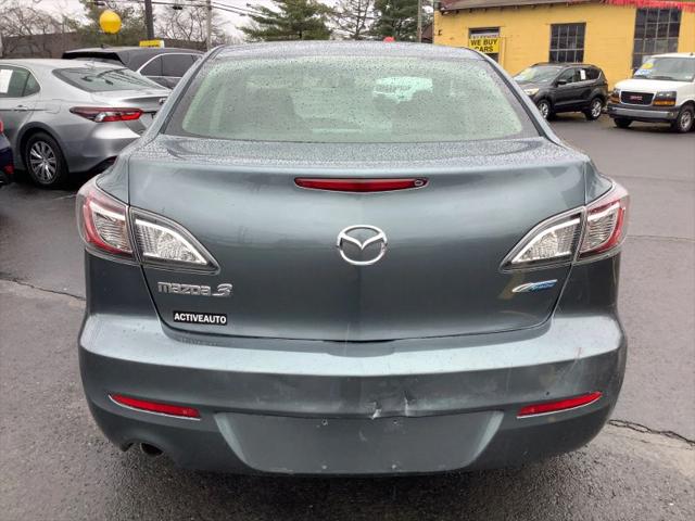 2013 Mazda Mazda3 i Touring