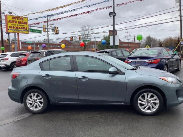 2013 Mazda Mazda3 i Touring