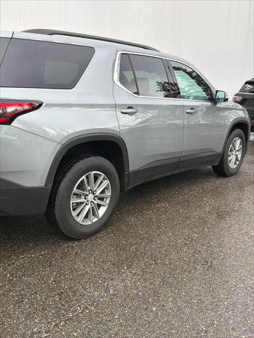 2023 Chevrolet Traverse AWD LT Cloth