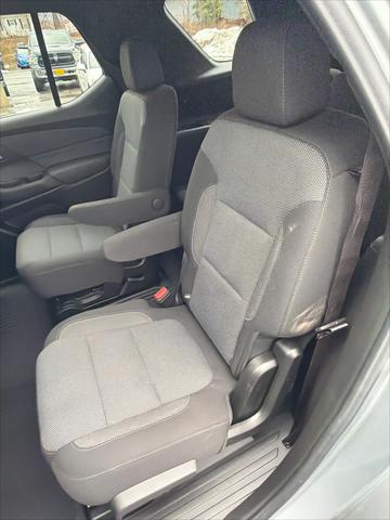 2023 Chevrolet Traverse AWD LT Cloth