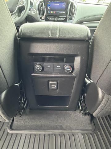 2023 Chevrolet Traverse AWD LT Cloth