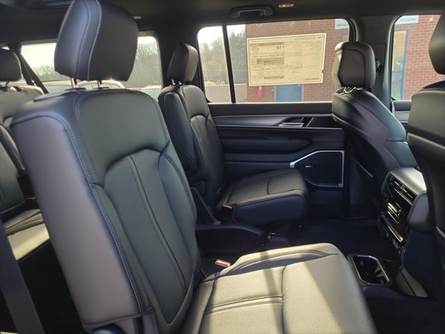 2026 Jeep Grand Wagoneer L 4x4