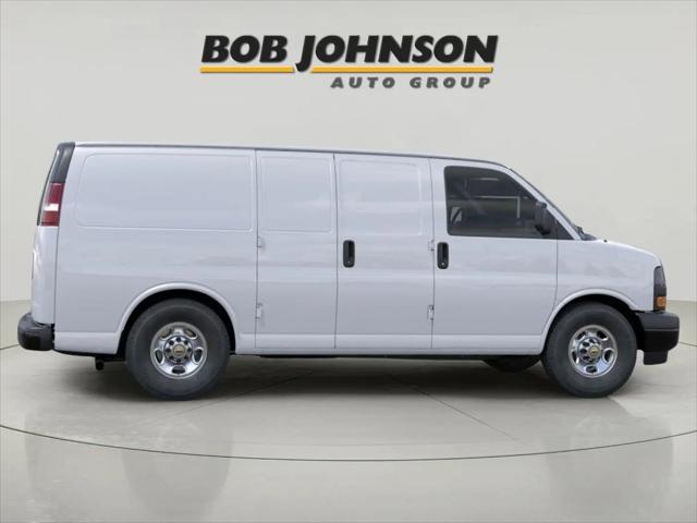 2026 Chevrolet Express Cargo Van 2500 Regular Wheelbase, WT, RWD
