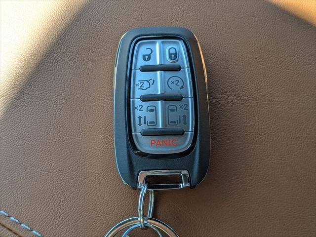2026 Chrysler Pacifica Pinnacle AWD