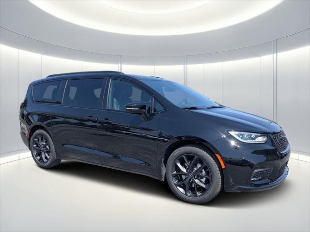 2026 Chrysler Pacifica Select for sale in Lake City, FL