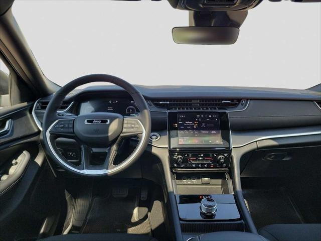 2026 Jeep Grand Cherokee Altitude 4x4