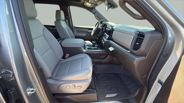 2026 GMC Sierra 1500 Crew Cab, Standard Bed, SLT, 4WD