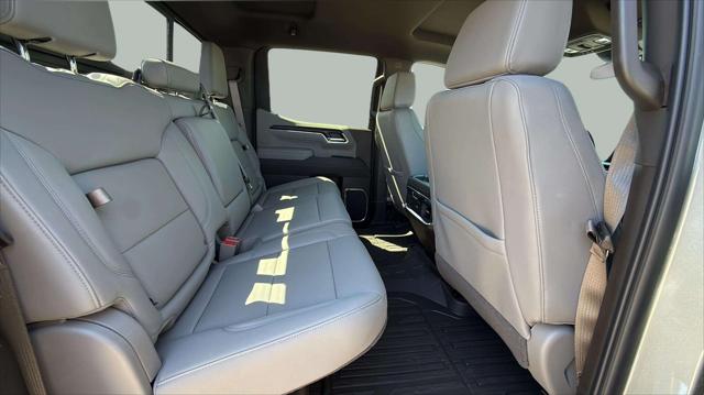 2026 GMC Sierra 1500 Crew Cab, Standard Bed, SLT, 4WD