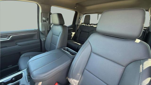 2026 GMC Sierra 1500 Crew Cab, Standard Bed, SLT, 4WD