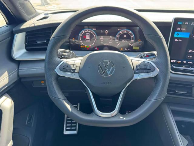 2026 Volkswagen Tiguan SE R-Line Black