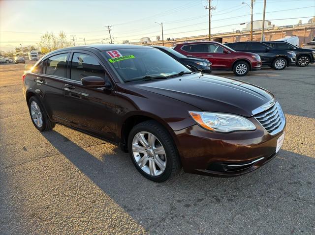 2013 Chrysler 200 LX