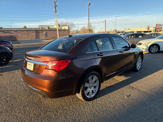 2013 Chrysler 200 LX