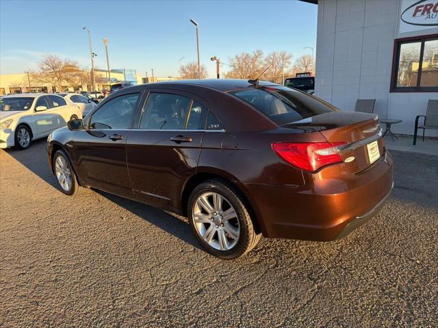 2013 Chrysler 200 LX