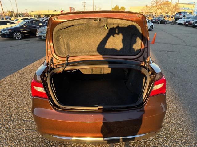 2013 Chrysler 200 LX