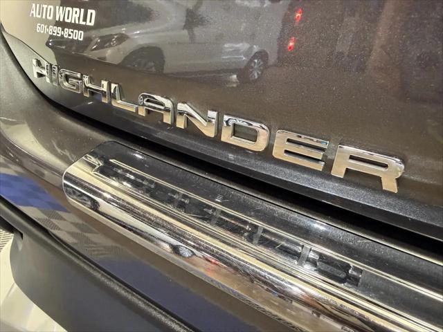 2023 Toyota Highlander XSE