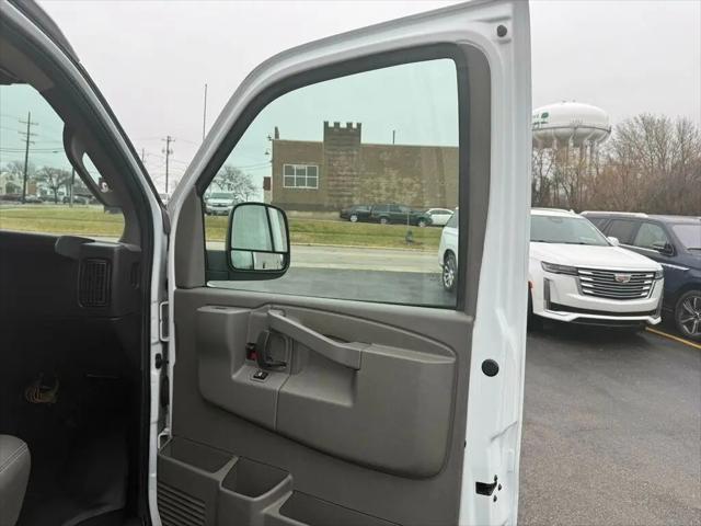 2022 Chevrolet Express Cargo Van RWD 2500 Extended Wheelbase WT