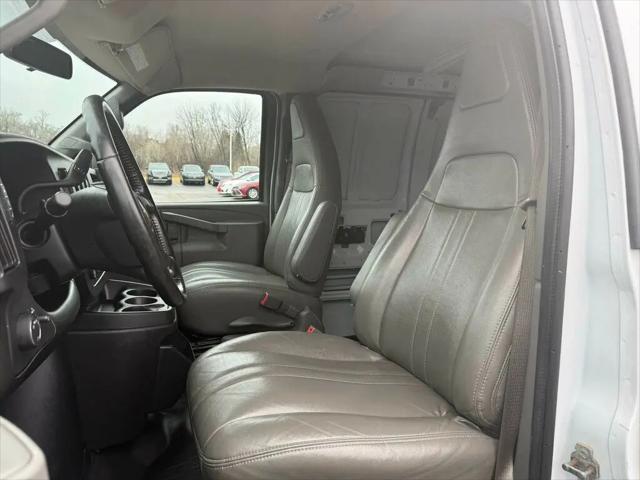 2022 Chevrolet Express Cargo Van RWD 2500 Extended Wheelbase WT